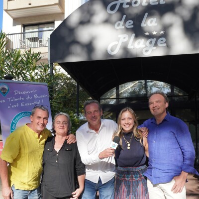 3 Perles du Bassin nous livrent leurs impressions après avoir présenté leurs activités au public depuis l'hôtel de la plage à Arcachon cover