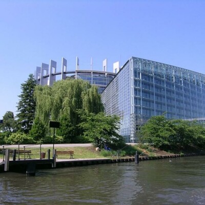 Strasbourg, la fin du parlement ? cover