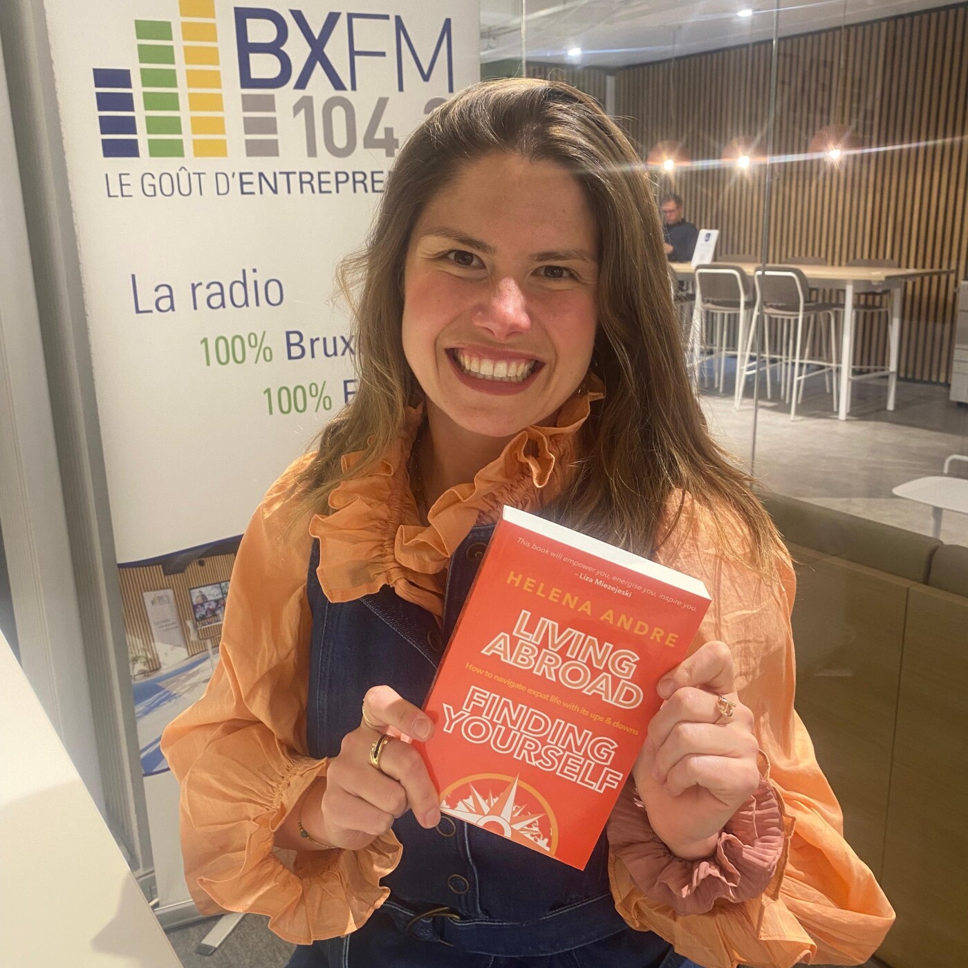 Podcast - Helena André - Living Abroad - Finding Yourself episode artwork
