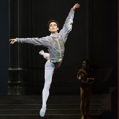 Andrea Sarri : du rêve sicilien à ses débuts à l’Opéra de Paris cover