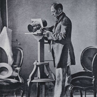 EP.01 Naissance de la photographie (Quand il fallait poser plus longtemps que pour un accouchement) cover
