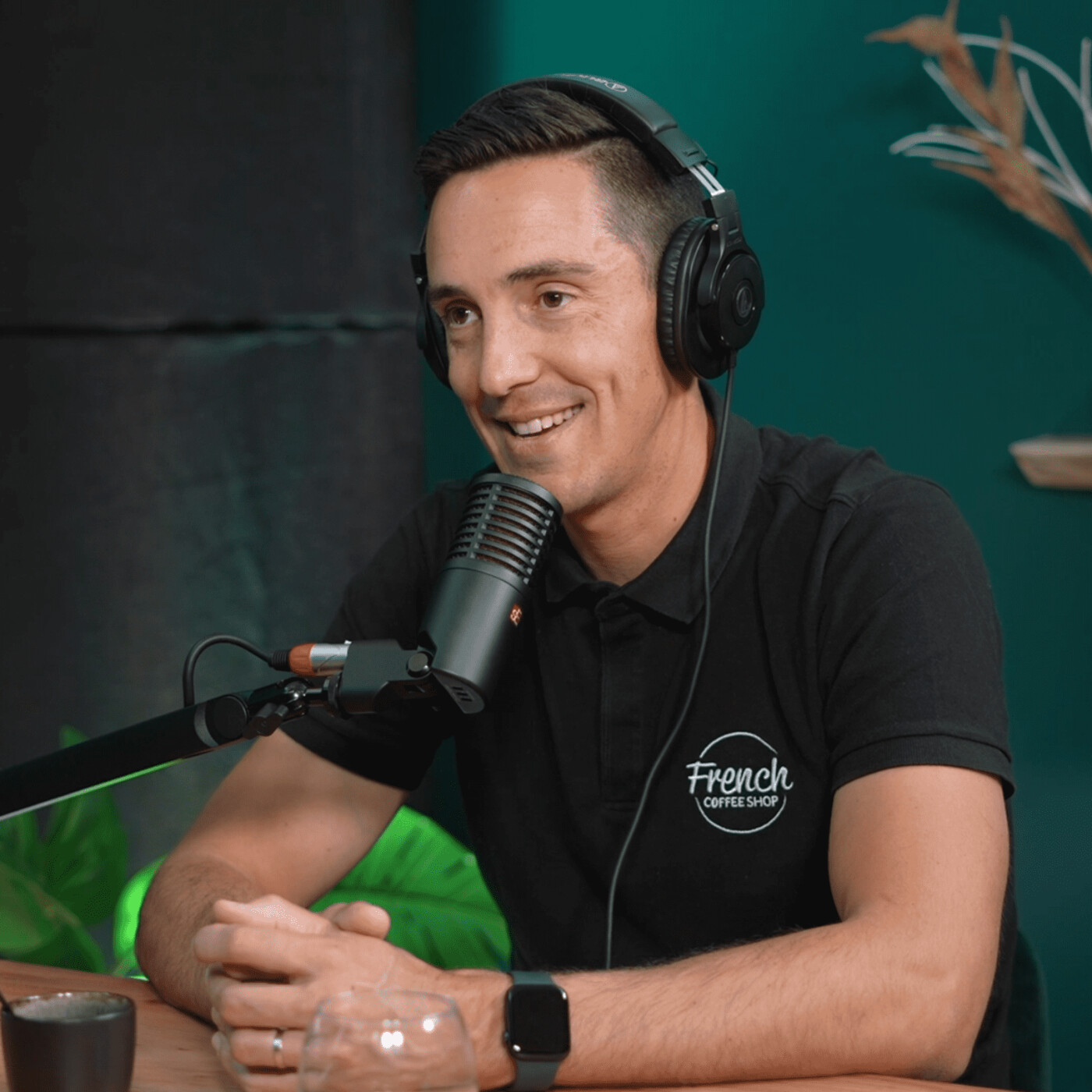 #10 - French Coffee Shop : Passer de franchisé à franchiseur d'une chaîne de 55 établissements episode artwork