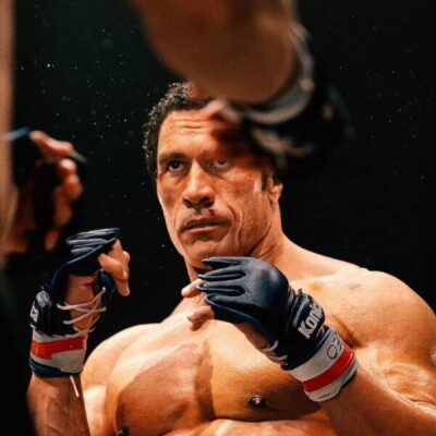 CINE 3000 #3 - Frankenstein sur Netflix (Guillermo Del Toro) & Smashing Machine (Benny Safdie) cover