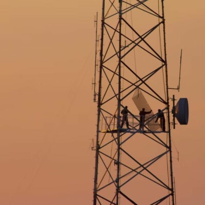 Les antennes ALLISS, reportage | 40 ans des radios libres | Le gros Marathon cover