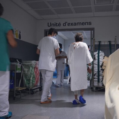 L’Algérie a décidé de ne plus envoyer des patients en France et c’est vraiment une bonne décision cover