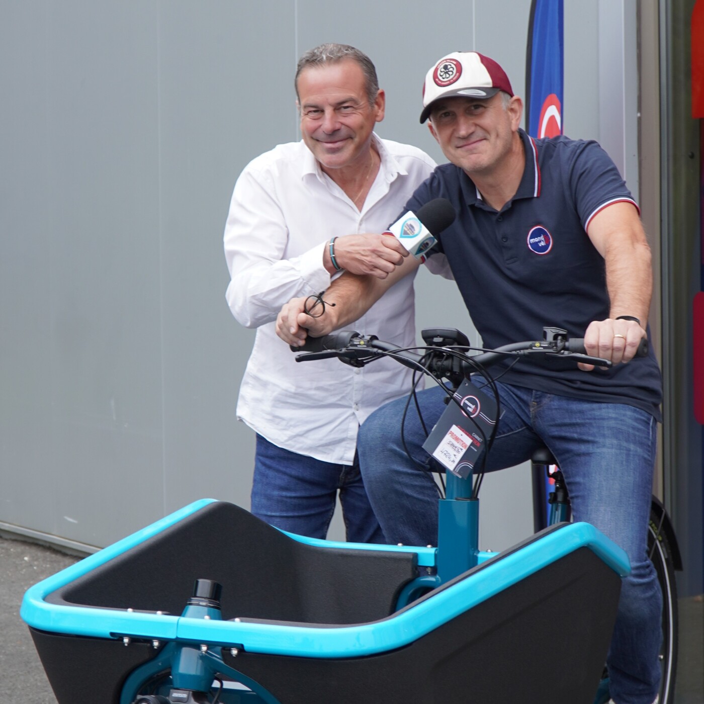 Depuis Mondovélo à La Teste, Sébastien nous détaille les promos à découvrir durant 2 semaines sur les cycles et les textiles episode artwork