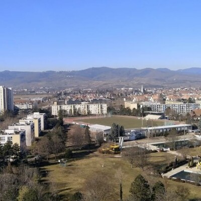 Gilbert Meyer désinfecte les rues de Colmar du virus Straumann cover