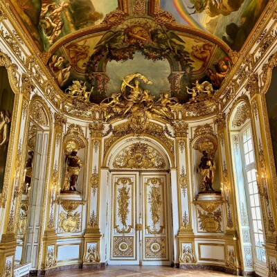 Journées Européennes du Patrimoine : Léa part en quête des lieux secrets de Paris ! cover