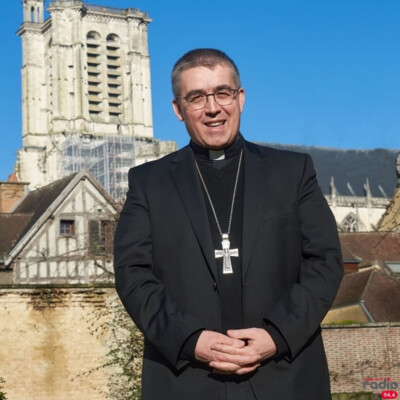 L'INVITÉ DU 6/9 - Monseigneur Alexandre Joly cover