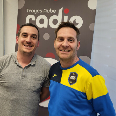 NUMÉRO 10 - Les U13 du Handball Club Savino-Chapelain cover