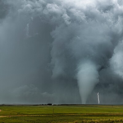 Mais au fait, c’est quoi une tornade ? cover
