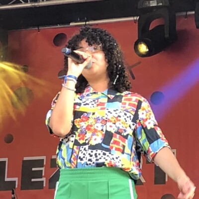 MELODIE LAURET | TOUR BUS / NEO TOULOUSE cover