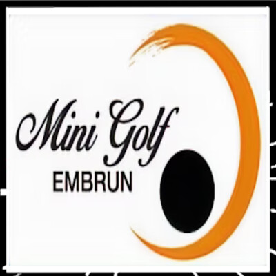 Mini-Golf d’Embrun pour passer un moment convivial en famille ou entre cover