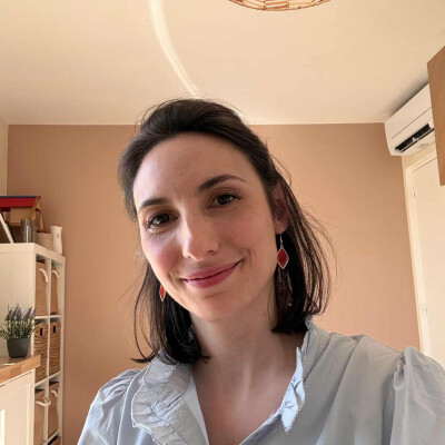 #111_Emmanuelle, soignante investisseuse cover