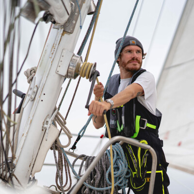 S02E50 Captain Darwin 1/4 : Sur les traces de Darwin ... 2 siècles plus tard (Victor Rault et Cécile Malavaud) cover