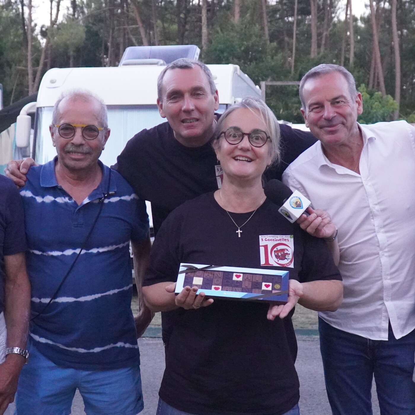 Ce 2 août, Sophie et Christophe Quero ont fêté les 10 ans de l'aire de camping car Les 3 Coccinelles. Ils nous livrent leurs impressions episode artwork