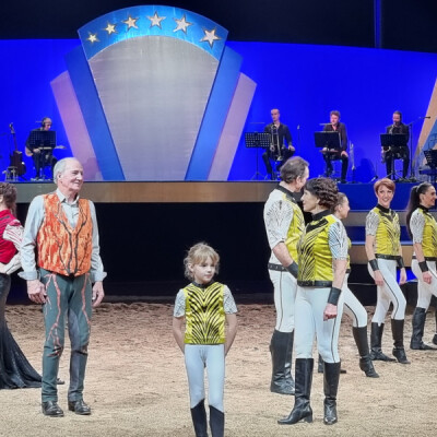 Entreprenariat famillial à l'école de la famille GRUSS cover