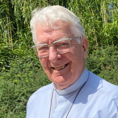 Pleins feux sur Luc Van Looy, un proche du pape François cover