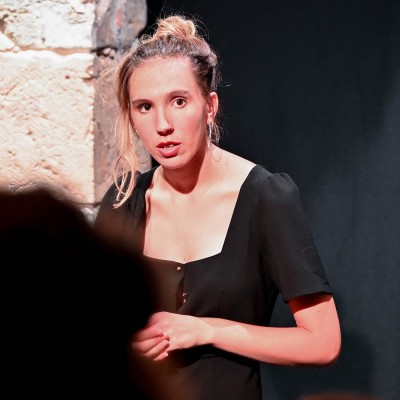 Interview Fanny Pocholle femme humoriste à Paris cover