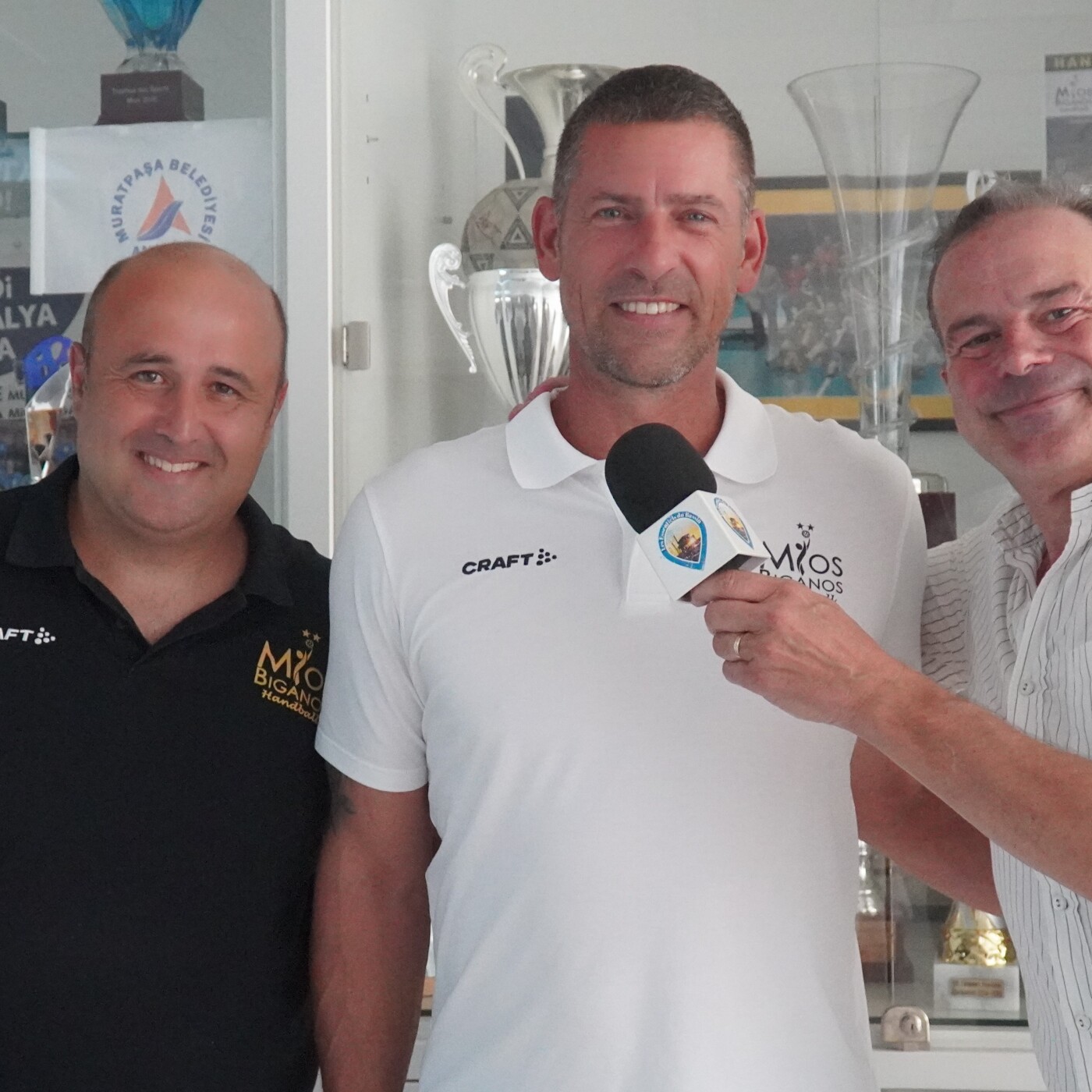JP Anay le Président de l'US Mios-Biganos Handball et le coach des féminines JC Borg nous présentent la saison episode artwork