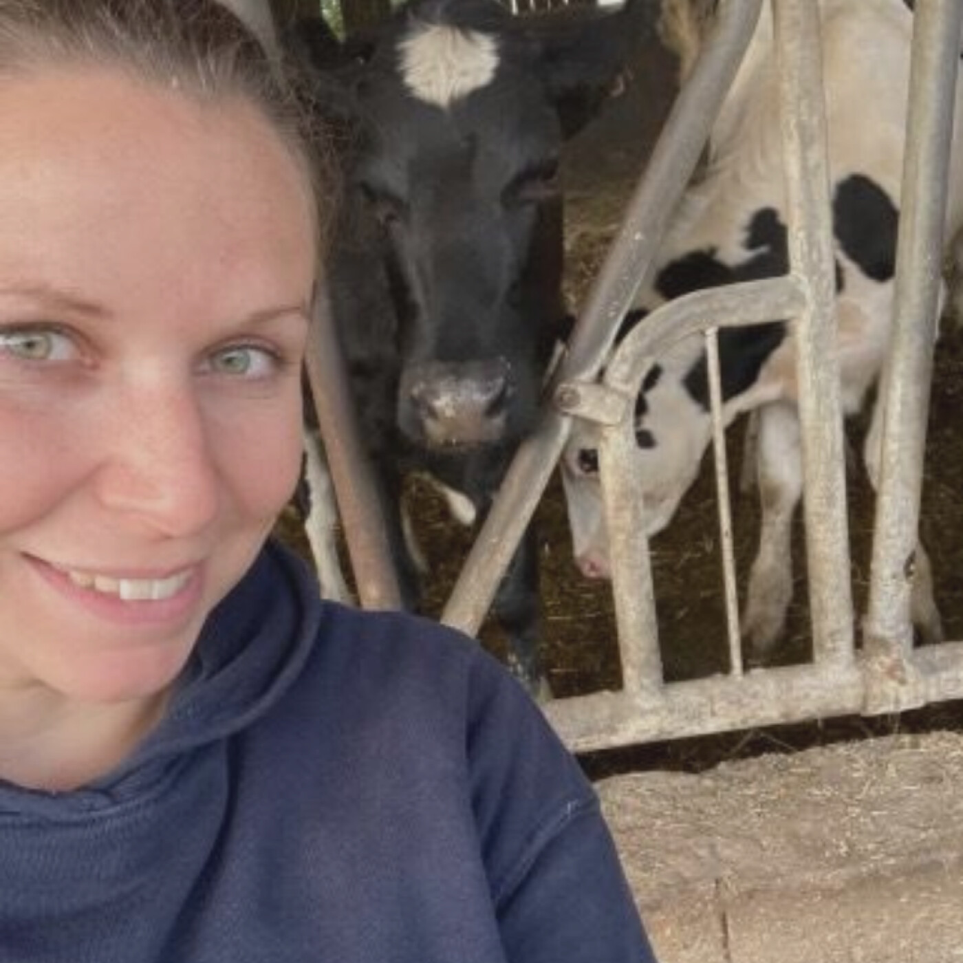 Extrait : "Ils savent ce qu'ils mangent..." Alexandra nous parle de l'éducation culinaire de son fils d'éleveur Extrait : "Ils savent ce qu'ils mangent..." Alexandra nous parle de l'éducation culinaire de son fils d'éleveur