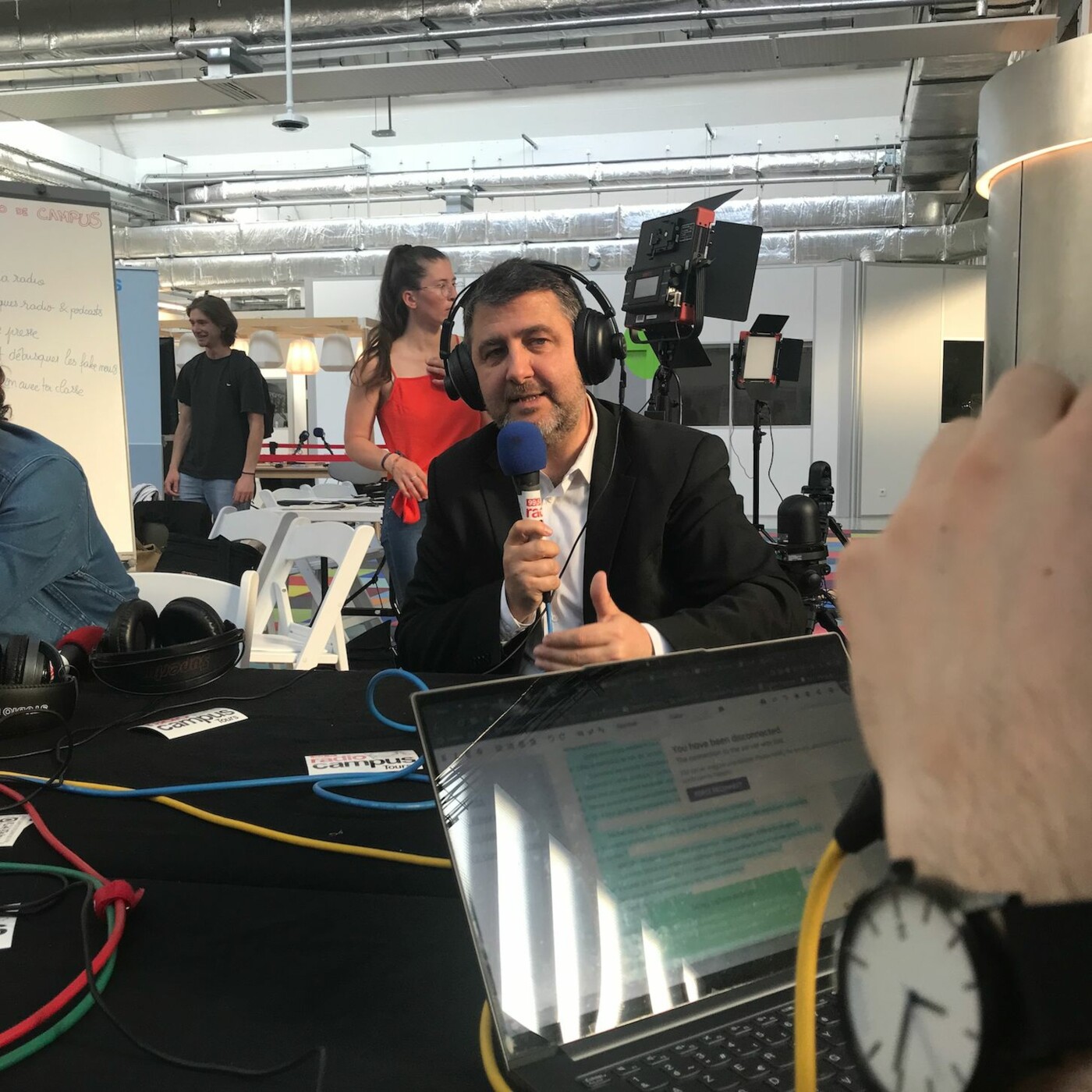 Le traitement de la politique, entre France Télévisions et médias locaux avec Laurent Guimier