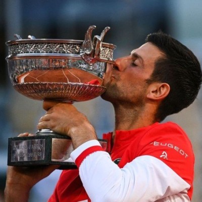 Époustouflant Novak Djokovic à Roland Garros, Krejcikova conquis les cœurs cover