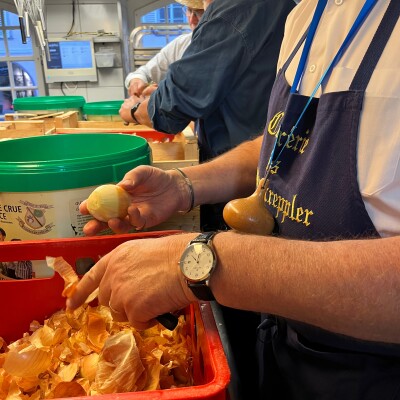 Dans les coulisses de Noël à Sélestat #2 : La préparation du velouté à l'oignon des Zewwelatreppler cover