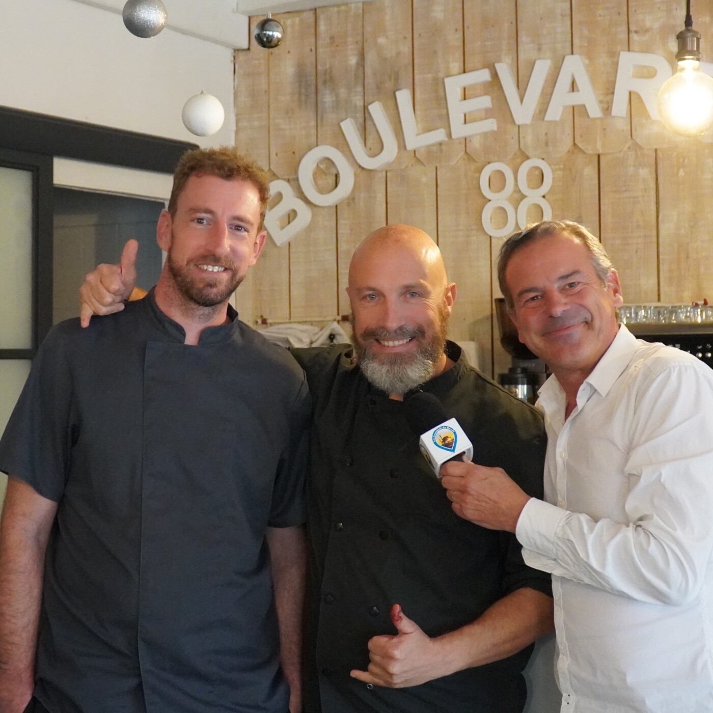 Au Boulevard 88 à Arcachon, Christophe et Julien le Chef nous présentent leur nouvelle carte basée sur les produits de saison episode artwork