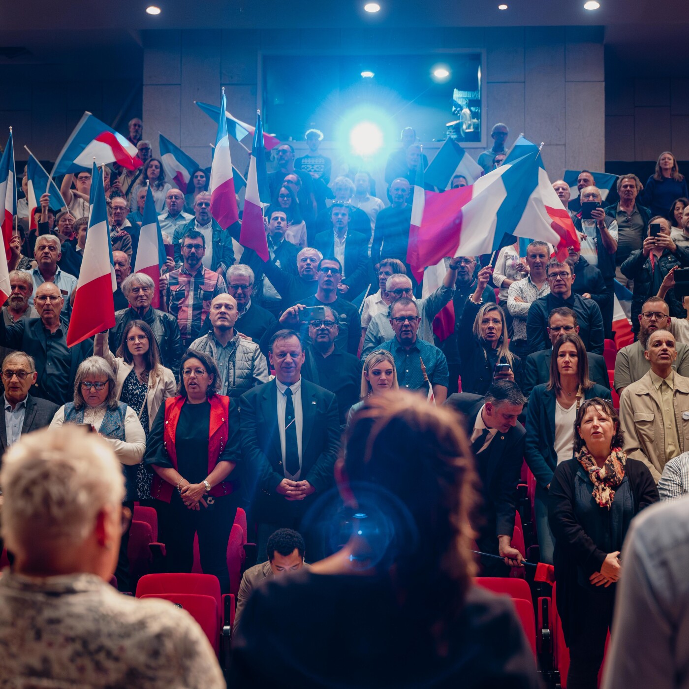 Législatives : Le parti Reconquête présente ses candidats episode artwork