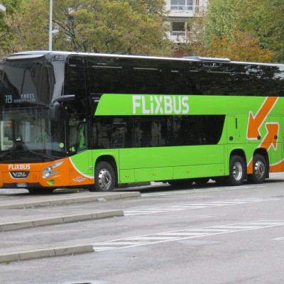 Flixbus : "1 million de places pour les fêtes" ! cover