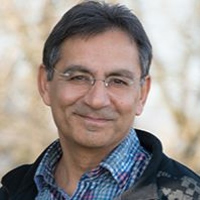 VIP 98 - Shafique Keshavjee :  La lumière du Christ traverse nos obscurités cover