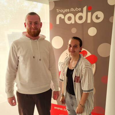 NUMÉRO 10 - Les féminines au Handball Club Savino Chapelain cover