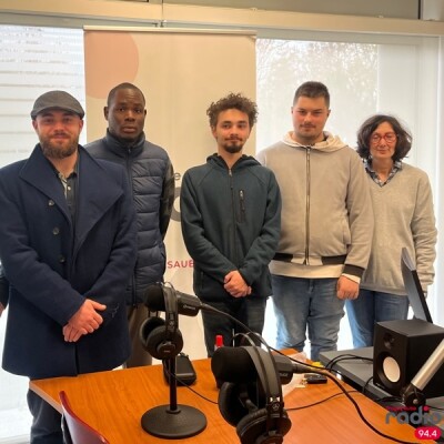 E2C RADIO - Retour sur le job dating sur le site de l’E2C cover