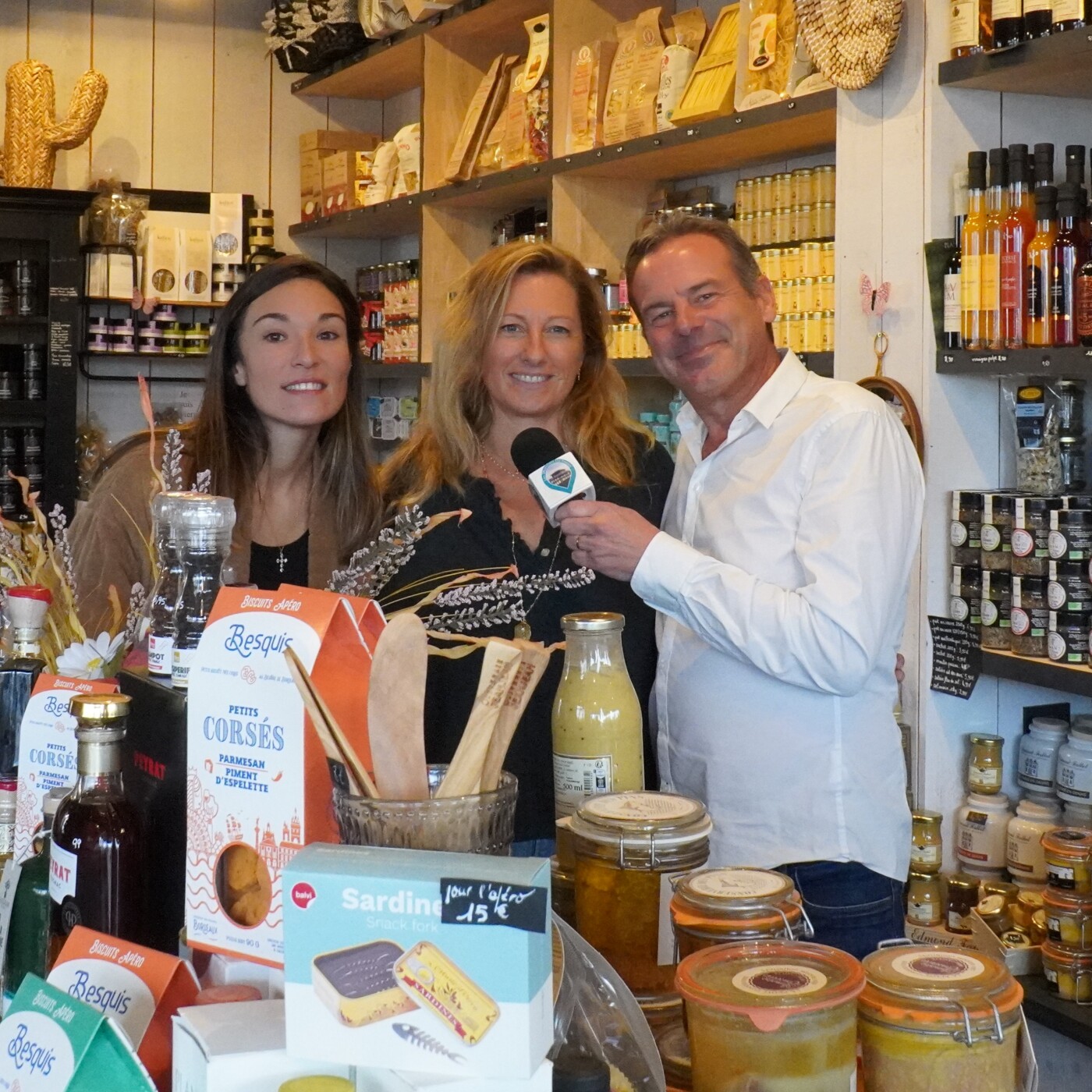Laetitia et Manon vous présentent l'épicerie de l'Aiguillon et les nombreux producteurs locaux qu'elles référencent episode artwork