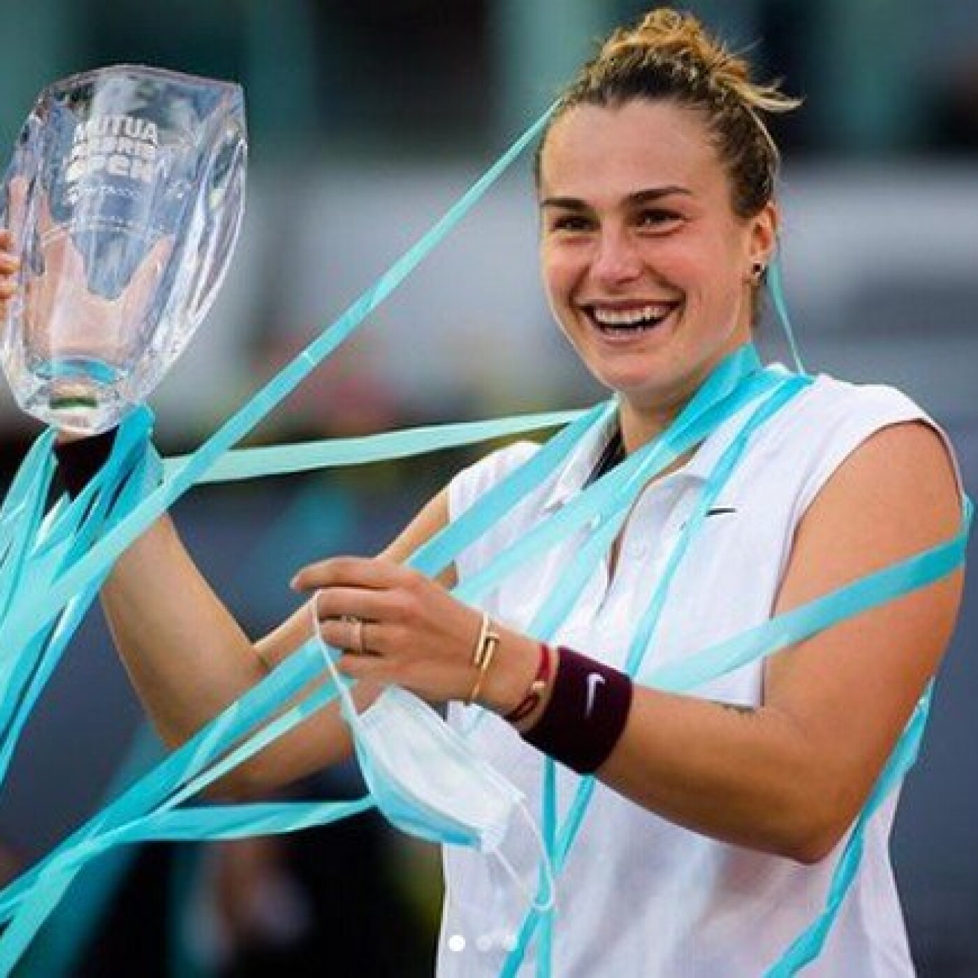 La tornade Sabalenka et le surprenant Zverev s'imposent à Madrid