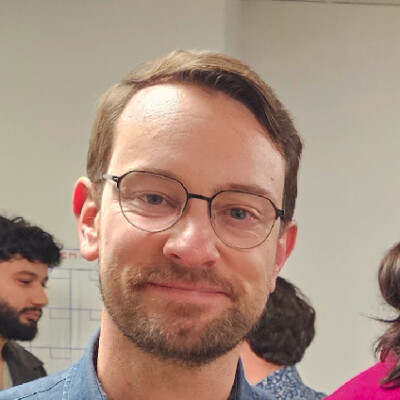 Le député LFI Emmanuel Fernandes à Mulhouse pour soutenir Eliot Gafanesch cover