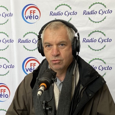 La Jean Racine - Dominique Bavoil - Maire de Saint Remy les Chevreuse cover