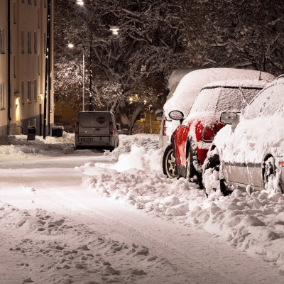 Neige et verglas : quand il ne faut (surtout) pas prendre la route cover