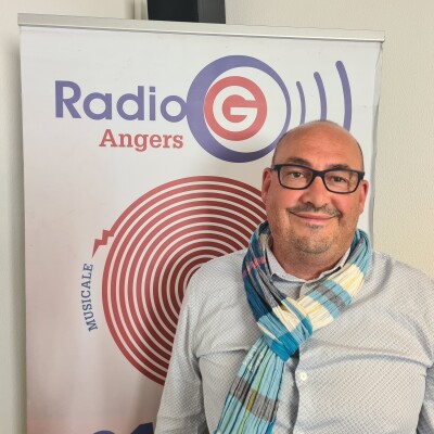 Comment faire sortir l’art des galeries ? Avec Denis Stracquadanio cover