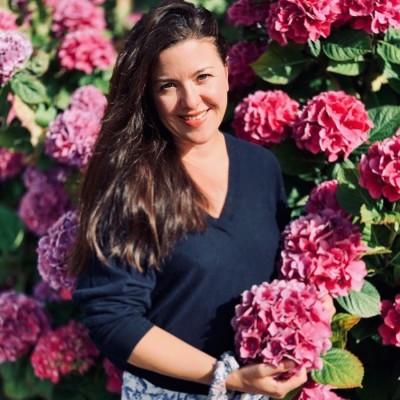 Bébé et parentalité avec Amélie Cosneau cover