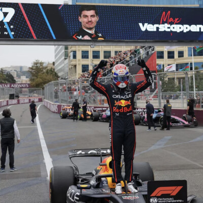 Grand Prix d'Azerbaïdjan 2025 : Max la menace cover