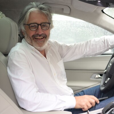 Petites Observations Automobiles - POA : Une chaine Youtube, qui conjugue la passion automobile au pluriel cover