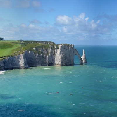 Destination du dimanche : Etretat cover