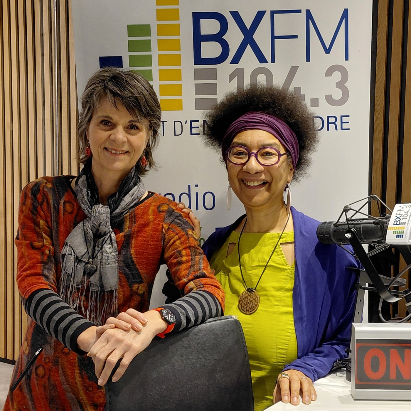 Podcast - Bonheur Rentable - Salomé Mulongo - Doula de transition et autrice episode artwork