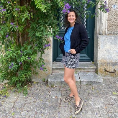 MeetTheExpats, Pauline tend son micro à des expat' de toutes nationalités cover