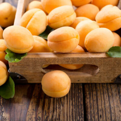 Qu'elle est belle la mirabelle ! cover