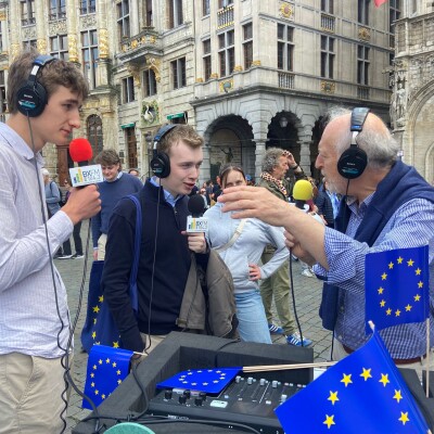 Europe 9 mai - Lou et Thomas (étudiants) cover