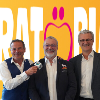 Ce jeudi 25 avril, Stéphan Pey et Xavier Paris nous ont dévoilé la nouvelle identité du Bassin des Loisirs de Gujan-Mestras cover