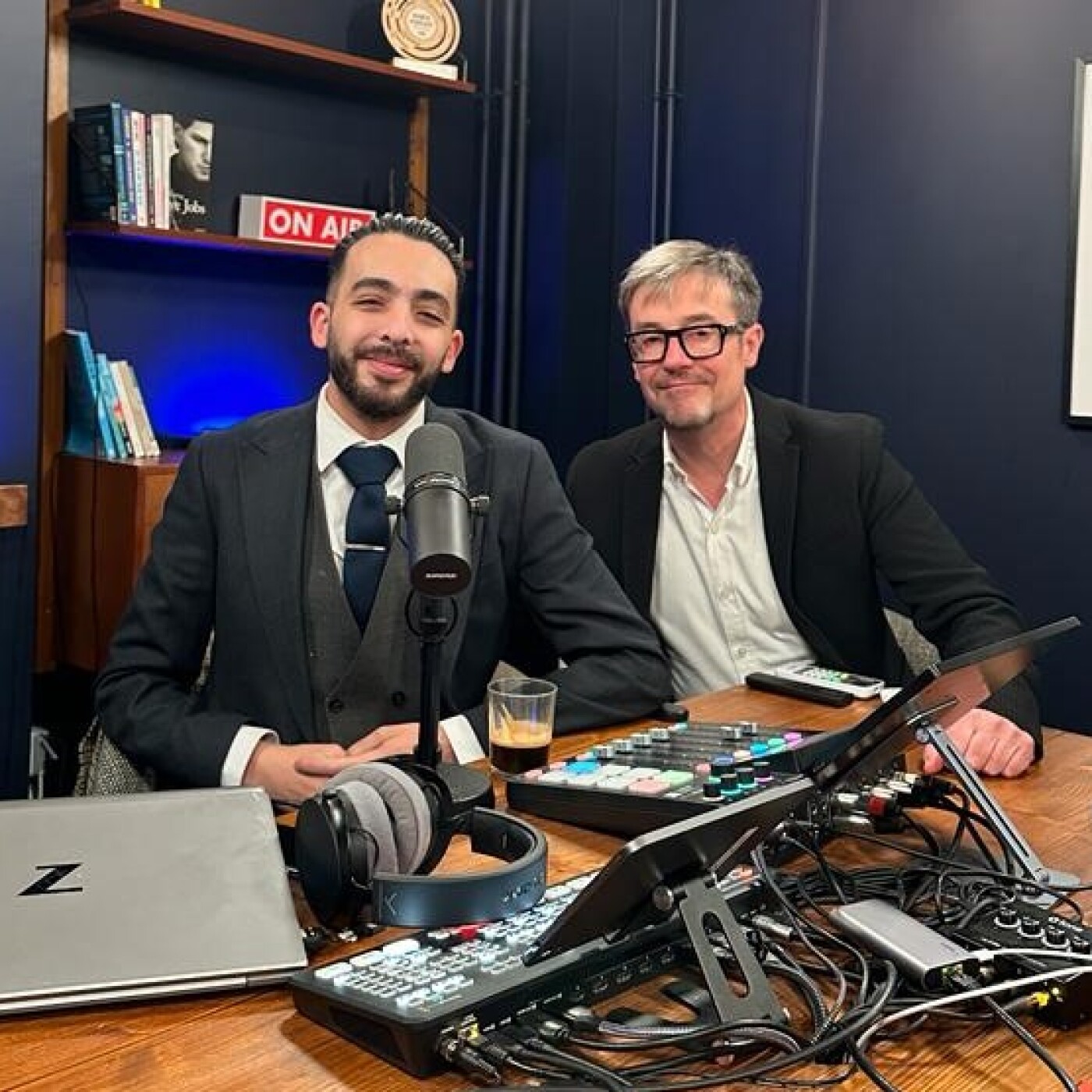 Une Cession Presque Parfaite : Dans les coulisses de la transmission d\'entreprises